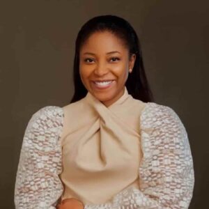 Anwuli Amakom Biography